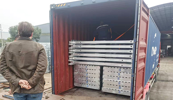 Kundenbesuch und Containerverladung – Chile